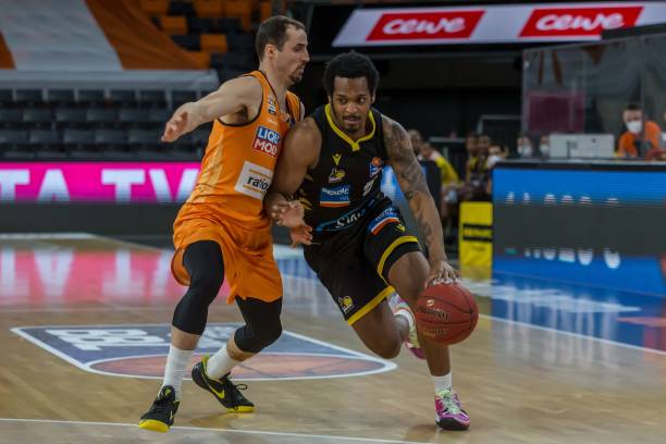 公牛续约 公牛续约