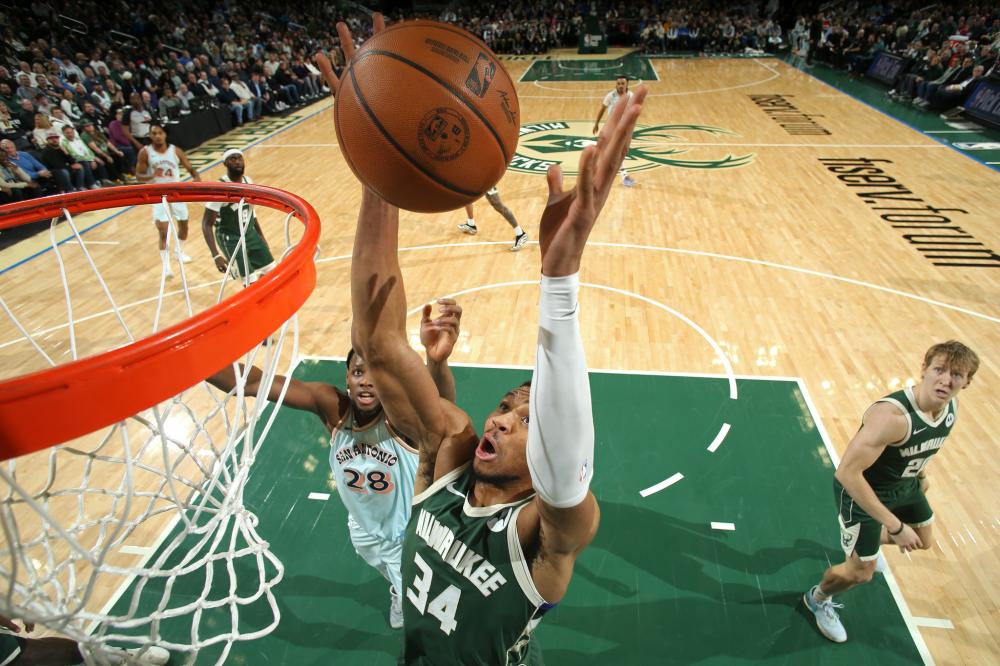 夫队的中场 夫队的中场